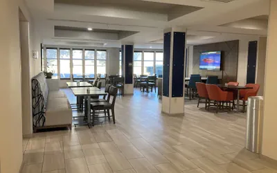 Photo 4 - Holiday Inn Express Hotel & Suites Winchester by IHG