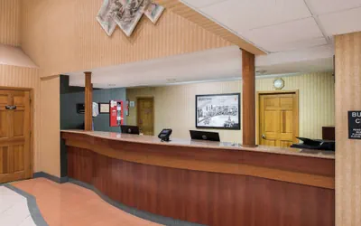 Photo 2 - Super 8 by Wyndham Troy IL/St. Louis Area