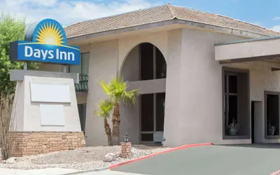 Photo 2 - Days Inn by Wyndham Lake Havasu