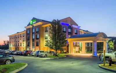 Holiday Inn Express Hotel & Suites Auburn by IHG