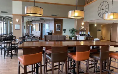 Photo 3 - SouthShore Hotel on Lake Bemidji, Trademark Coll by Wyndham