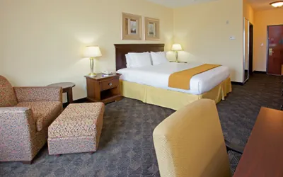 Photo 3 - Holiday Inn Express Hotel & Suites Pearland by IHG