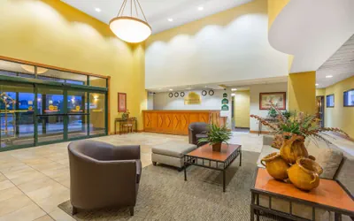 Photo 2 - Wingate by Wyndham West Monroe