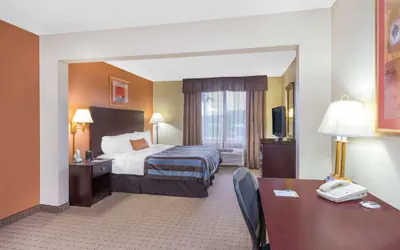 Photo 3 - Wingate by Wyndham West Monroe