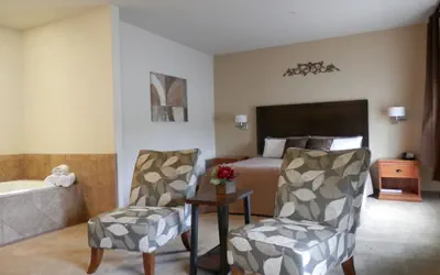 Photo 5 - Grand View Inn & Suites
