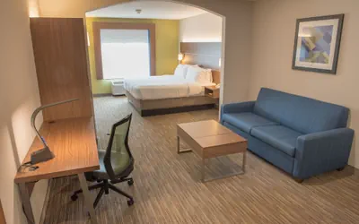 Photo 3 - Holiday Inn Express & Suites Elkhart by IHG