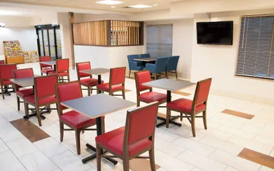 Holiday Inn Express & Suites Elkhart by IHG