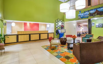 Photo 3 - La Quinta Inn & Suites by Wyndham North Platte