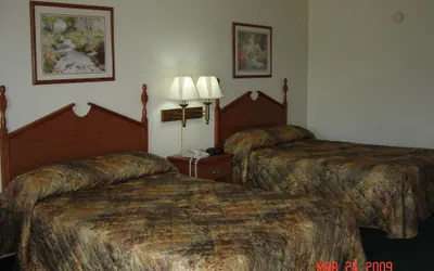 Photo 4 - Homegate Inn