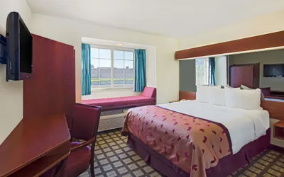 Photo 4 - Microtel Inn & Suites by Wyndham Holland
