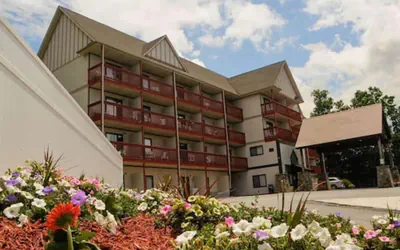 Photo 2 - Days Inn by Wyndham Waynesville NC