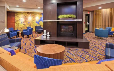 Photo 4 - Courtyard by Marriott Louisville Northeast