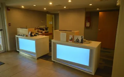 Photo 4 - Holiday Inn Express Hotel & Suites Warrenton by IHG