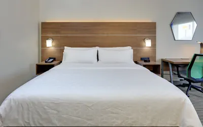 Photo 4 - Holiday Inn Express & Suites Austin Round Rock by IHG
