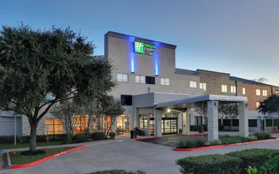 Photo 2 - Holiday Inn Express & Suites Austin Round Rock by IHG