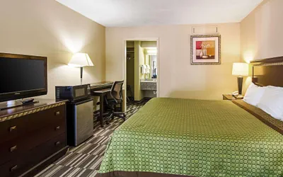 Photo 2 - Travel Inn Bristol near State St