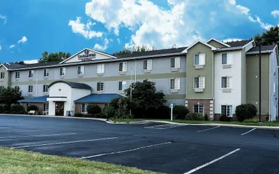 Photo 2 - Candlewood Suites St. Joseph / Benton Harbor by IHG