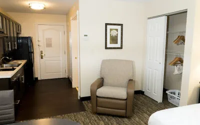 Photo 4 - Candlewood Suites St. Joseph / Benton Harbor by IHG