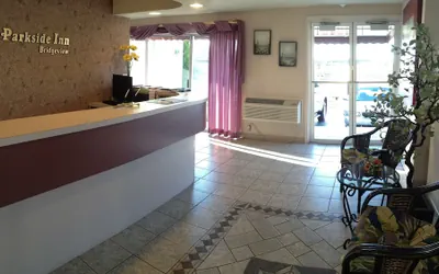 Photo 3 - Parkside Inn Bridgeview