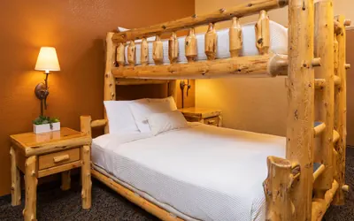 Photo 5 - bantr Grand Hotel Wausau - Rothschild