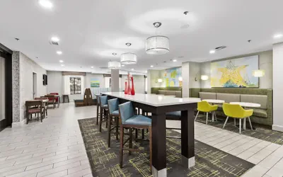 Photo 2 - Hampton Inn Salem, VA
