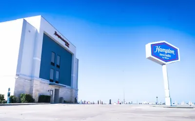 Photo 2 - Hampton Inn & Suites Houston Katy