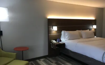 Photo 4 - Holiday Inn Express & Suites Thomasville by IHG