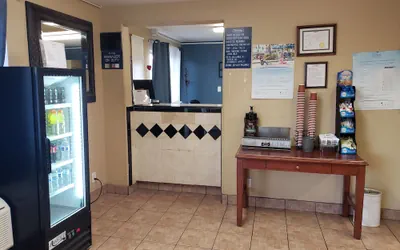 Photo 3 - Baymont by Wyndham Coalinga