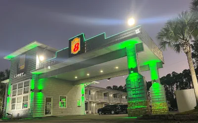 Photo 2 - Super 8 By Wyndham Kingsland I-95/Naval Base Area