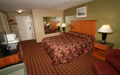 Photo 4 - Budget Inn - Syracuse Airport