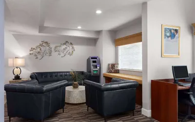 Photo 4 - Microtel Inn & Suites by Wyndham Zephyrhills