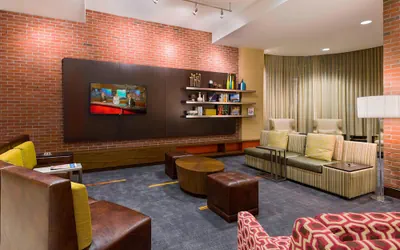 Photo 4 - Courtyard by Marriott Little Rock Downtown