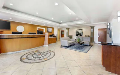 Photo 4 - Best Western Plus Country Park Hotel