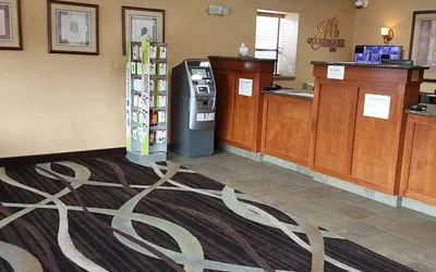Photo 2 - Lavissh Inn & Suites