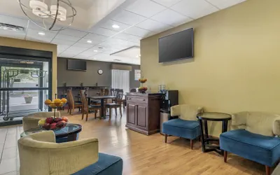 Photo 3 - Best Western Plus University Inn