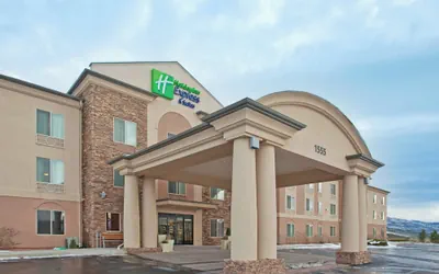 Photo 2 - Holiday Inn Express & Suites Cedar City by IHG