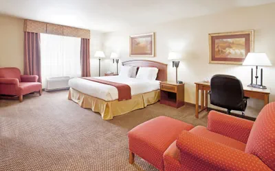 Photo 4 - Holiday Inn Express & Suites Cedar City by IHG