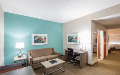 Photo 5 - Holiday Inn & Suites Lake City by IHG