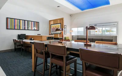 Holiday Inn Express & Suites Everett by IHG
