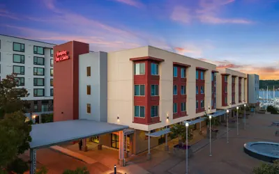 Hampton Inn & Suites Bremerton