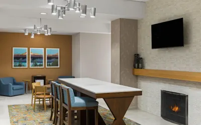 Photo 3 - Hampton Inn & Suites Bremerton