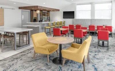 Photo 3 - Hilton Garden Inn Queens/JFK Airport