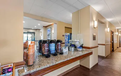 Photo 5 - Comfort Inn & Suites East Moline near I-80
