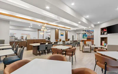 Photo 2 - Sonesta ES Suites Phoenix Goodyear