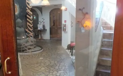 Photo 3 - Acacia Boutique Hotel