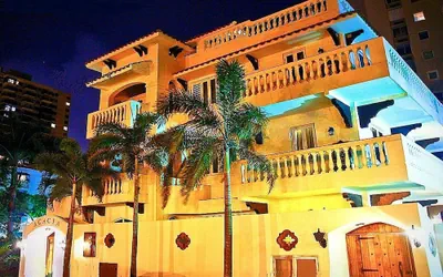 Photo 2 - Acacia Boutique Hotel