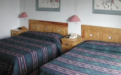 Photo 3 - Sun God Lodge