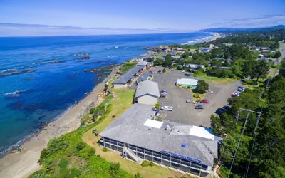Photo 2 - Clarion Inn Surfrider Resort