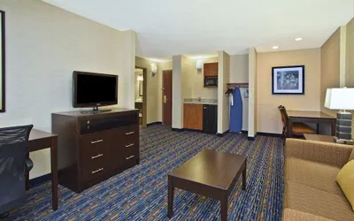 Photo 5 - Holiday Inn Express Hotel & Suites Pittsburgh West Mifflin by IHG