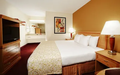 Photo 5 - Whispering Hills Inn